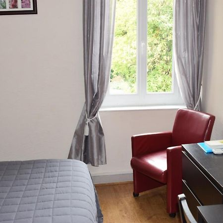 Auberge Le Rabelais Malay-le-Petit Екстериор снимка