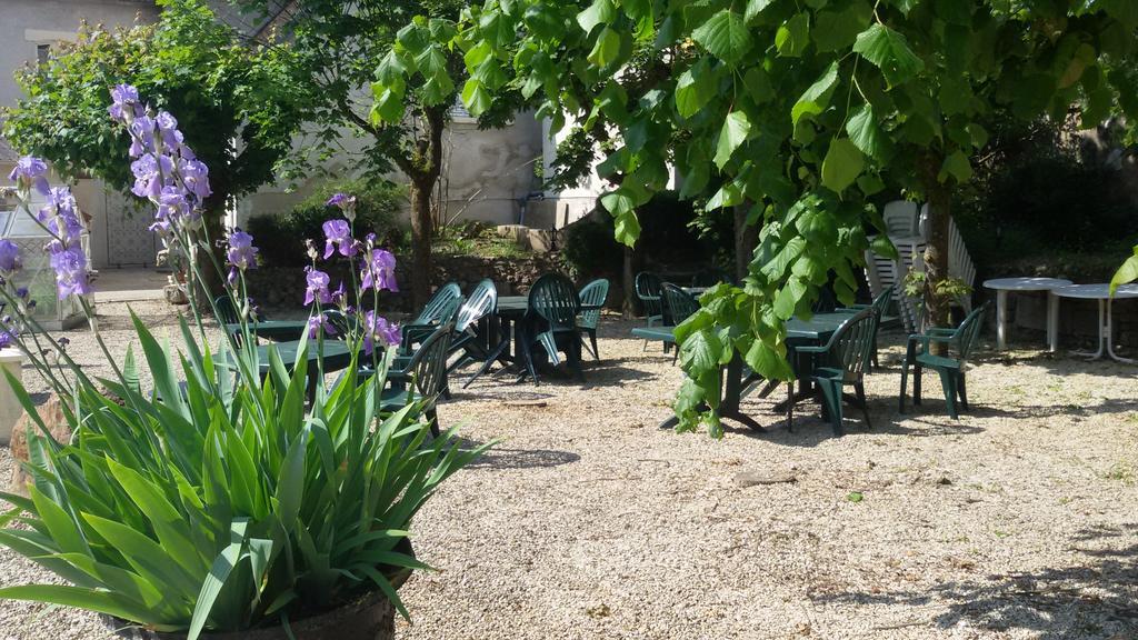 Auberge Le Rabelais Malay-le-Petit Екстериор снимка