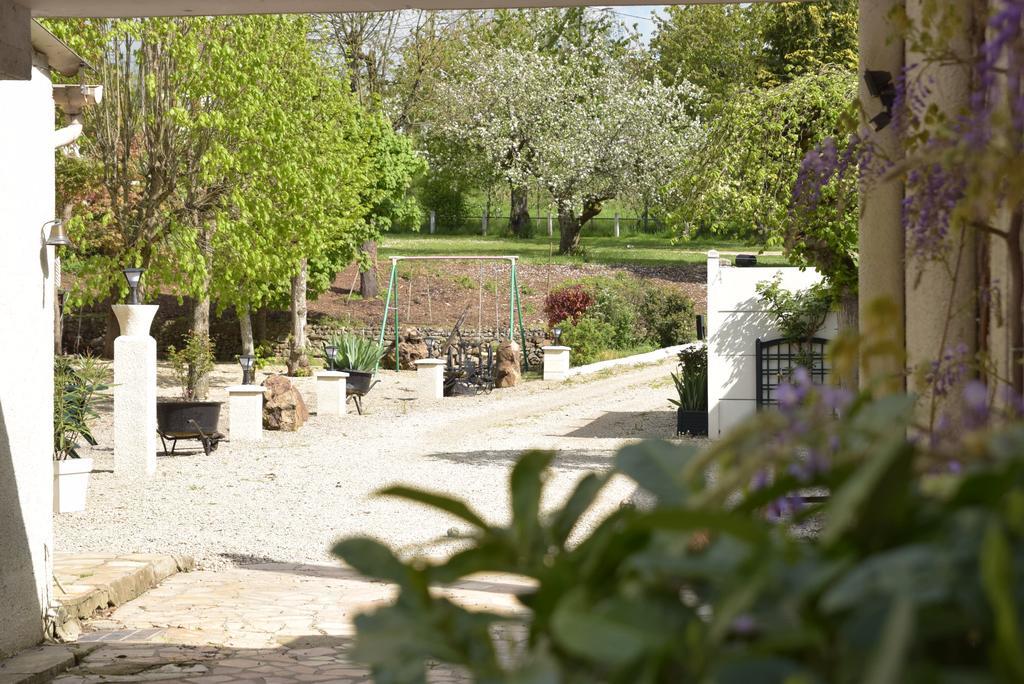 Auberge Le Rabelais Malay-le-Petit Екстериор снимка